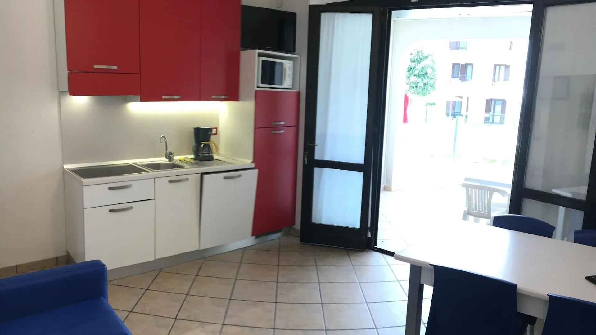 Comfy Apartment With Ac Located At The Beach Holiday home