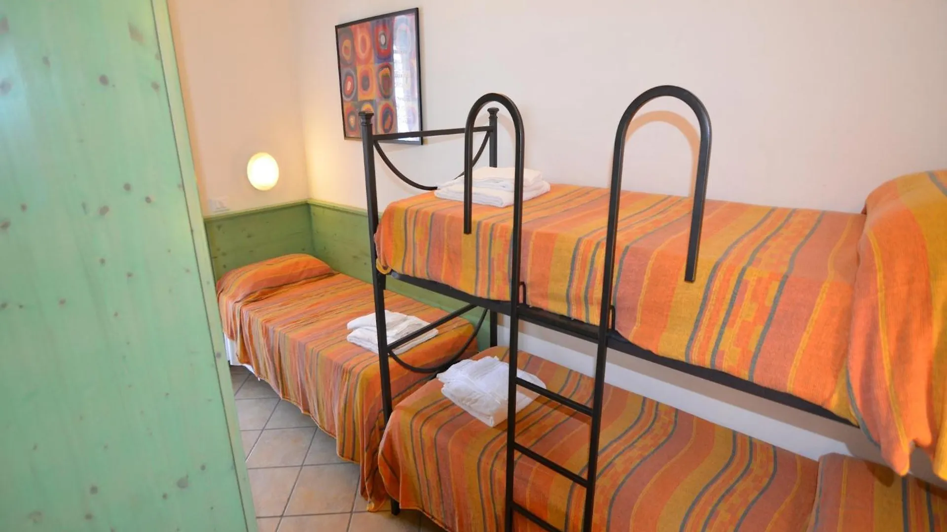 Comfy Apartment With Ac Located At The Beach 0*, Lido di Spina