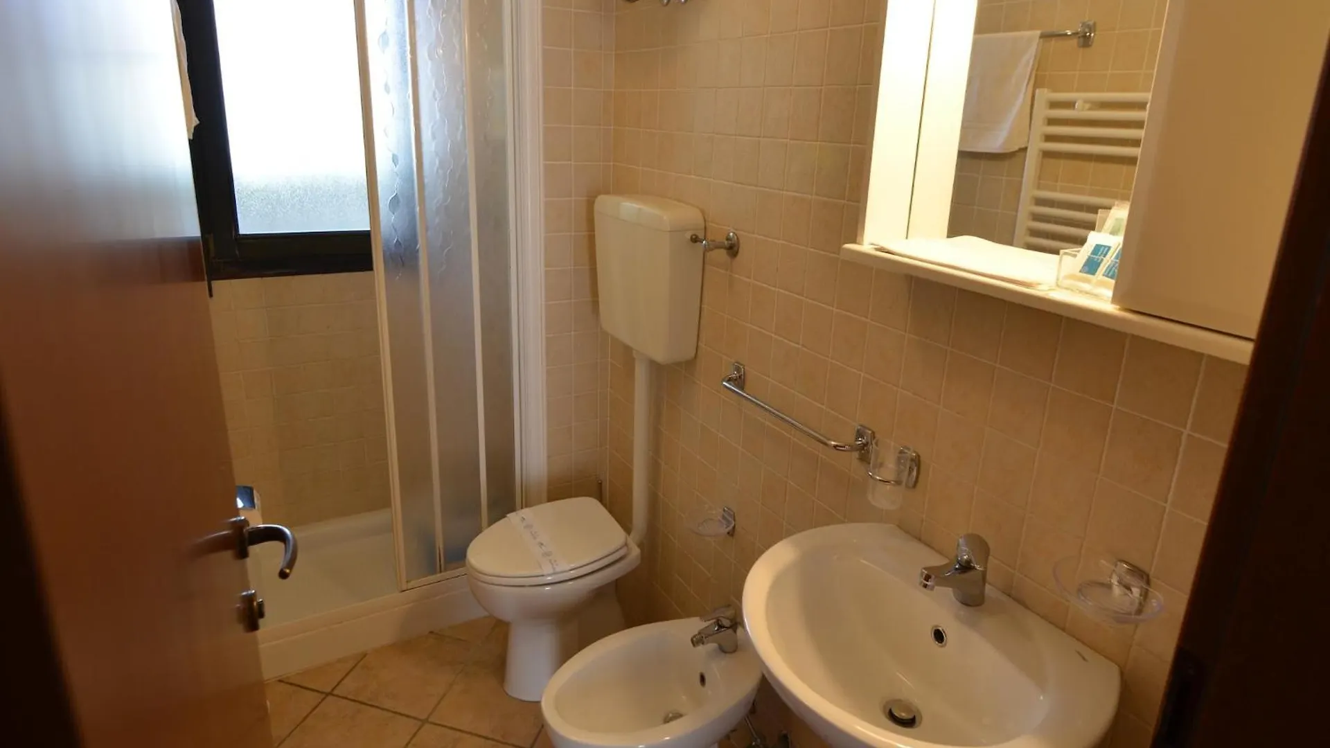 Comfy Apartment With Ac Located At The Beach Holiday home