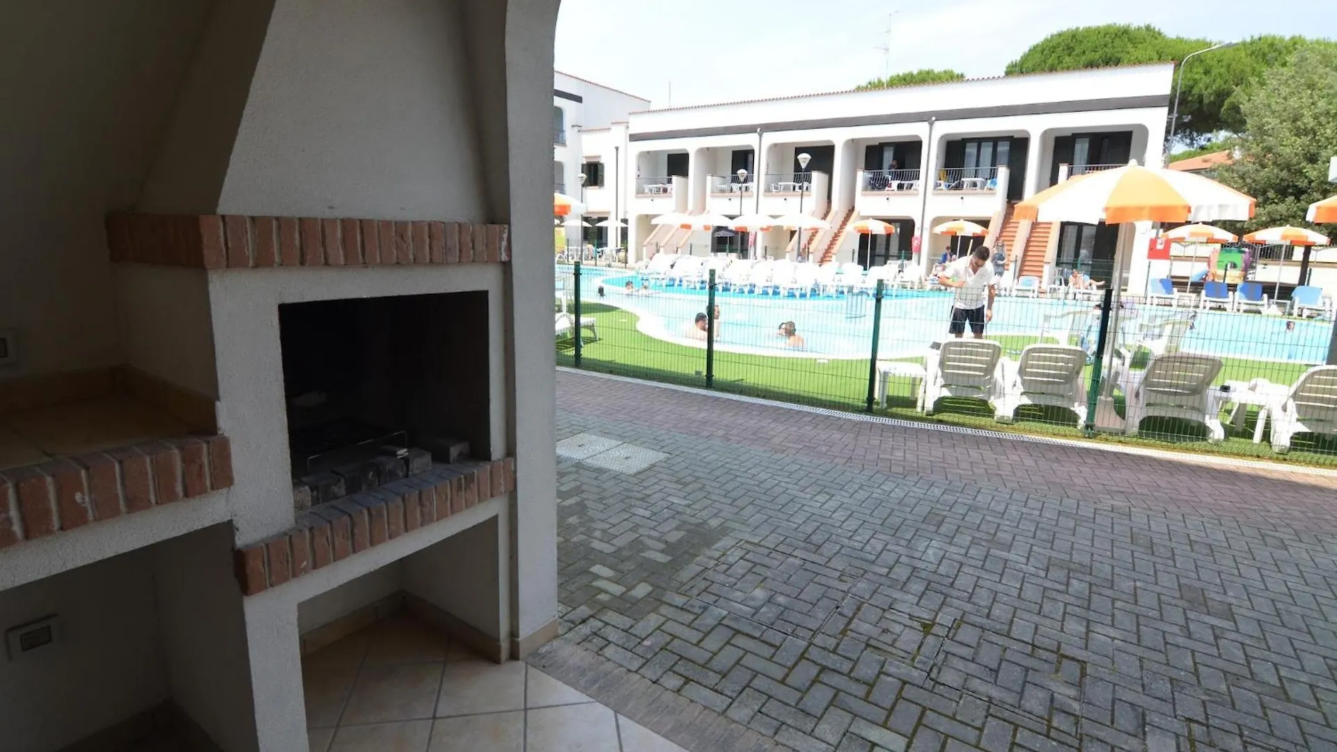 Comfy Apartment With Ac Located At The Beach 0*, Lido di Spina Italy