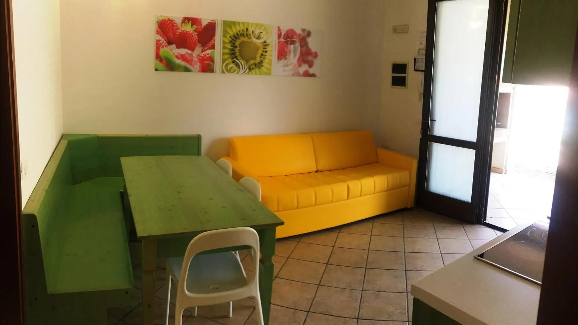 Comfy Apartment With Ac Located At The Beach Italy