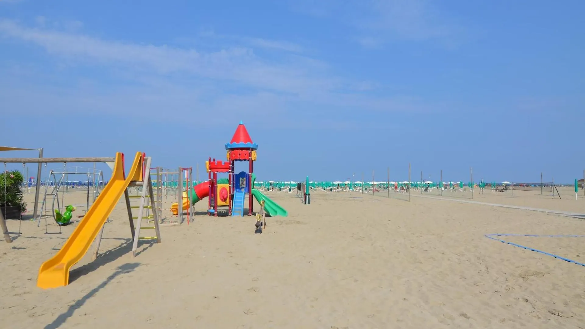 Prázdninový dům Comfy Apartment With Ac Located At The Beach Lido di Spina Itálie